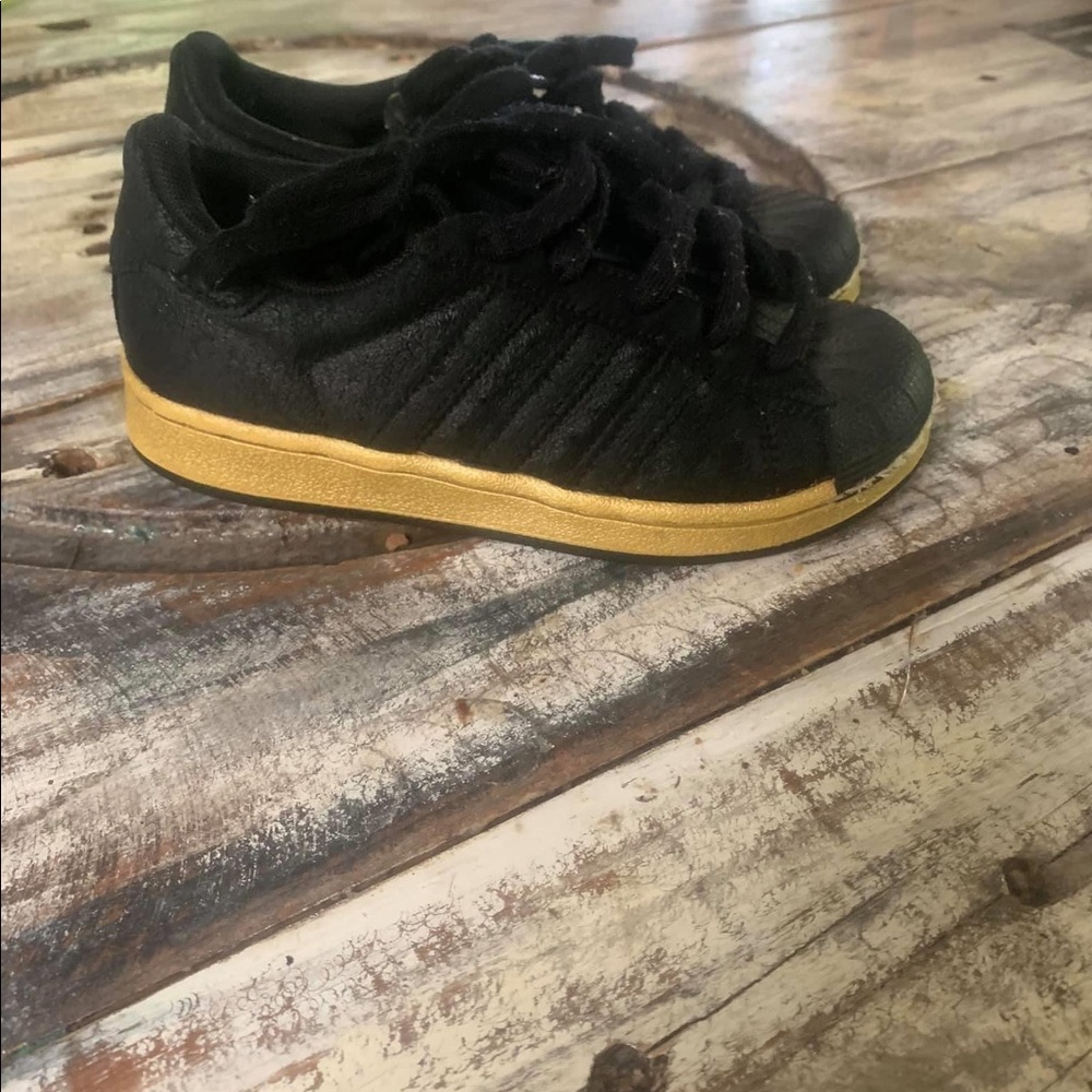 Adidas superstar